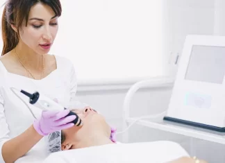 Zabieg Storz Medical w redukcji opornej tkanki tłuszczowej – mechanizm działania i przewagi nad innymi metodami rehamedgorzow.pl - 177-jak-dziala-zabieg-storz-medical-na-oporna-tkanke-tluszczowa.webp